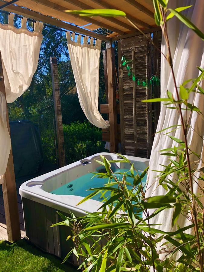 L'Oustaou B&B Piscine & Spa Besse-sur-Issole Bagian luar foto