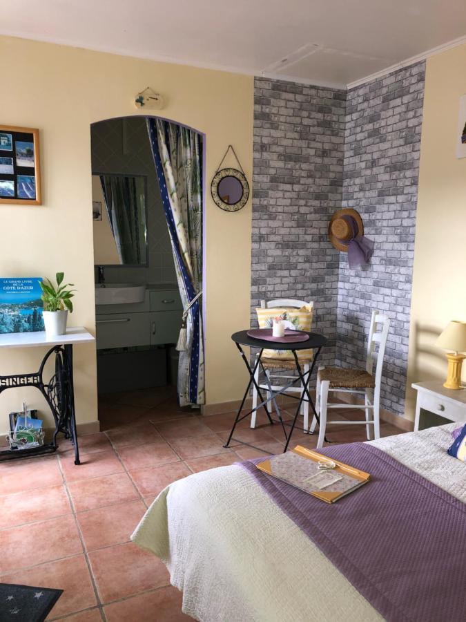 L'Oustaou B&B Piscine & Spa Besse-sur-Issole Bagian luar foto